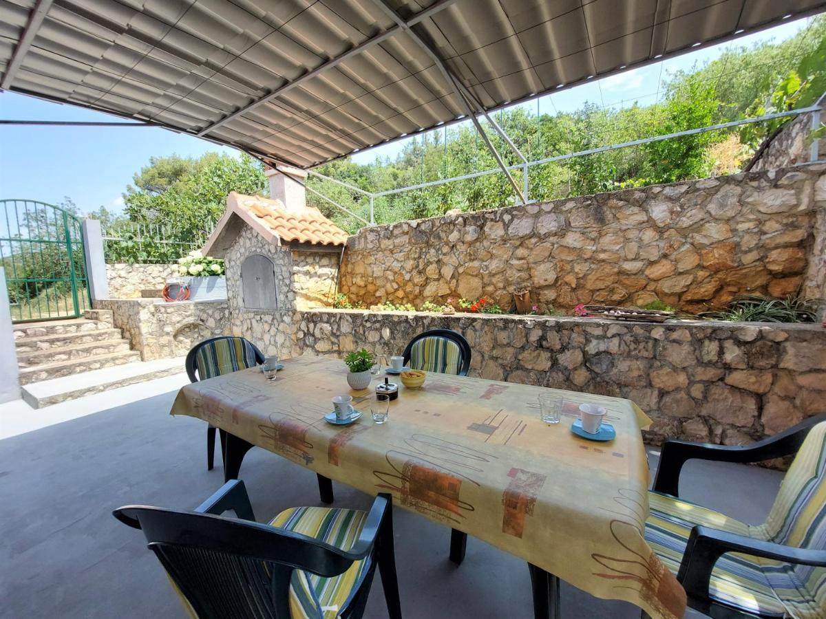 Holiday Home Oliva บิลิเซ ภายนอก รูปภาพ